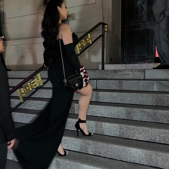 Custom made prom dress, only worn once, no tears, was cleaned, - Picture 7 of 7